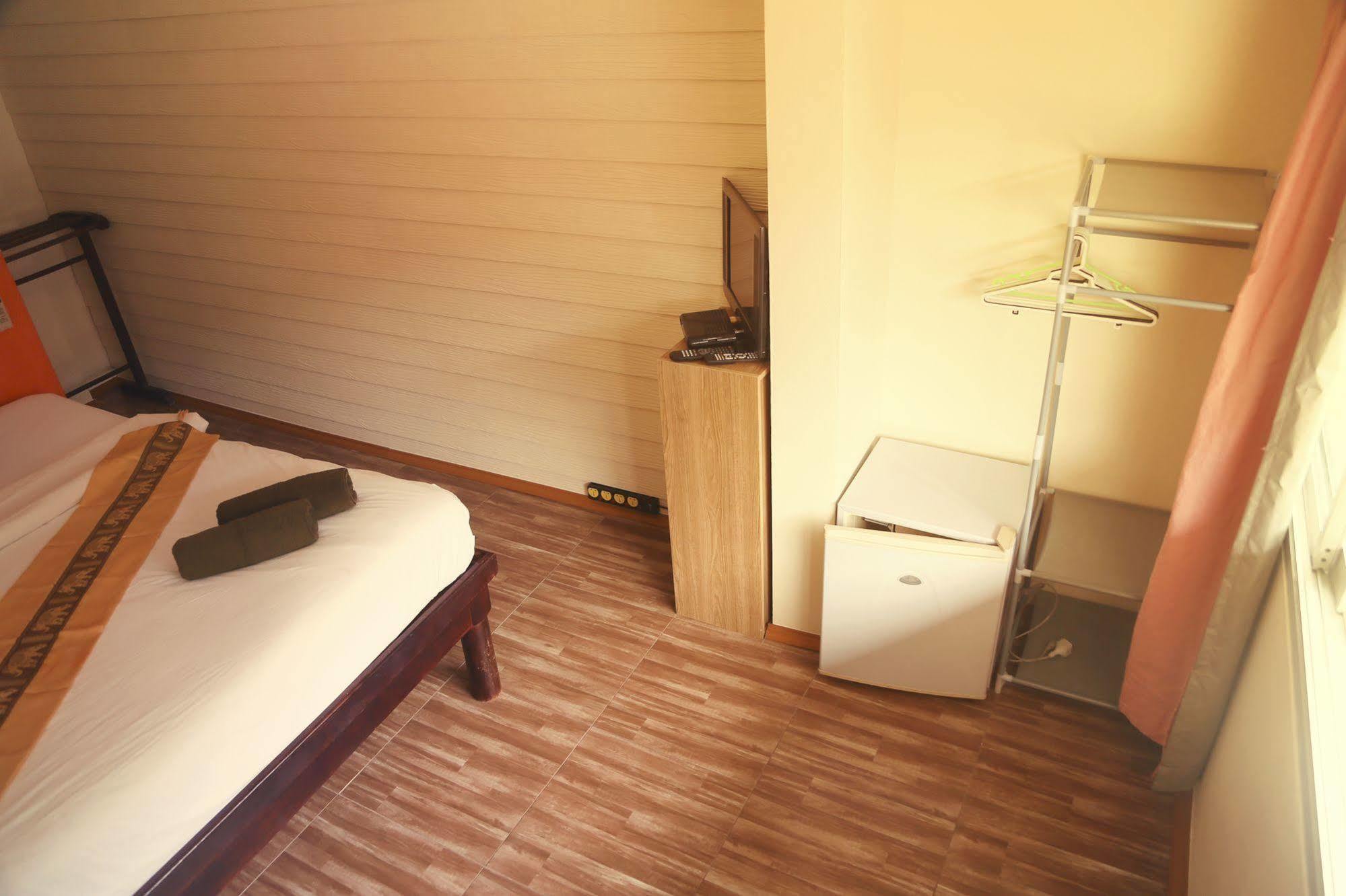 Boondaree Home Resort Ката-Бич Экстерьер фото