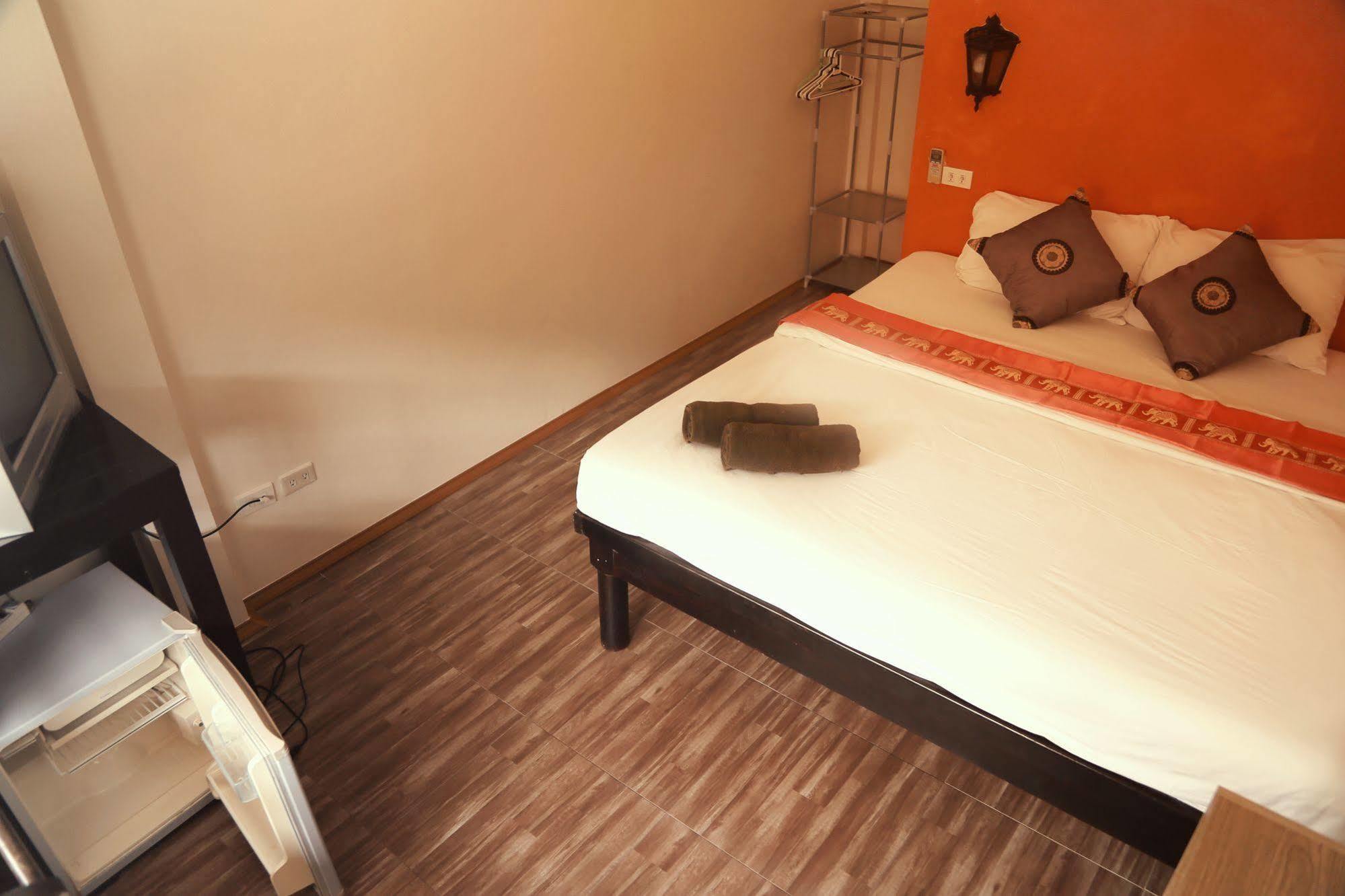 Boondaree Home Resort Ката-Бич Экстерьер фото