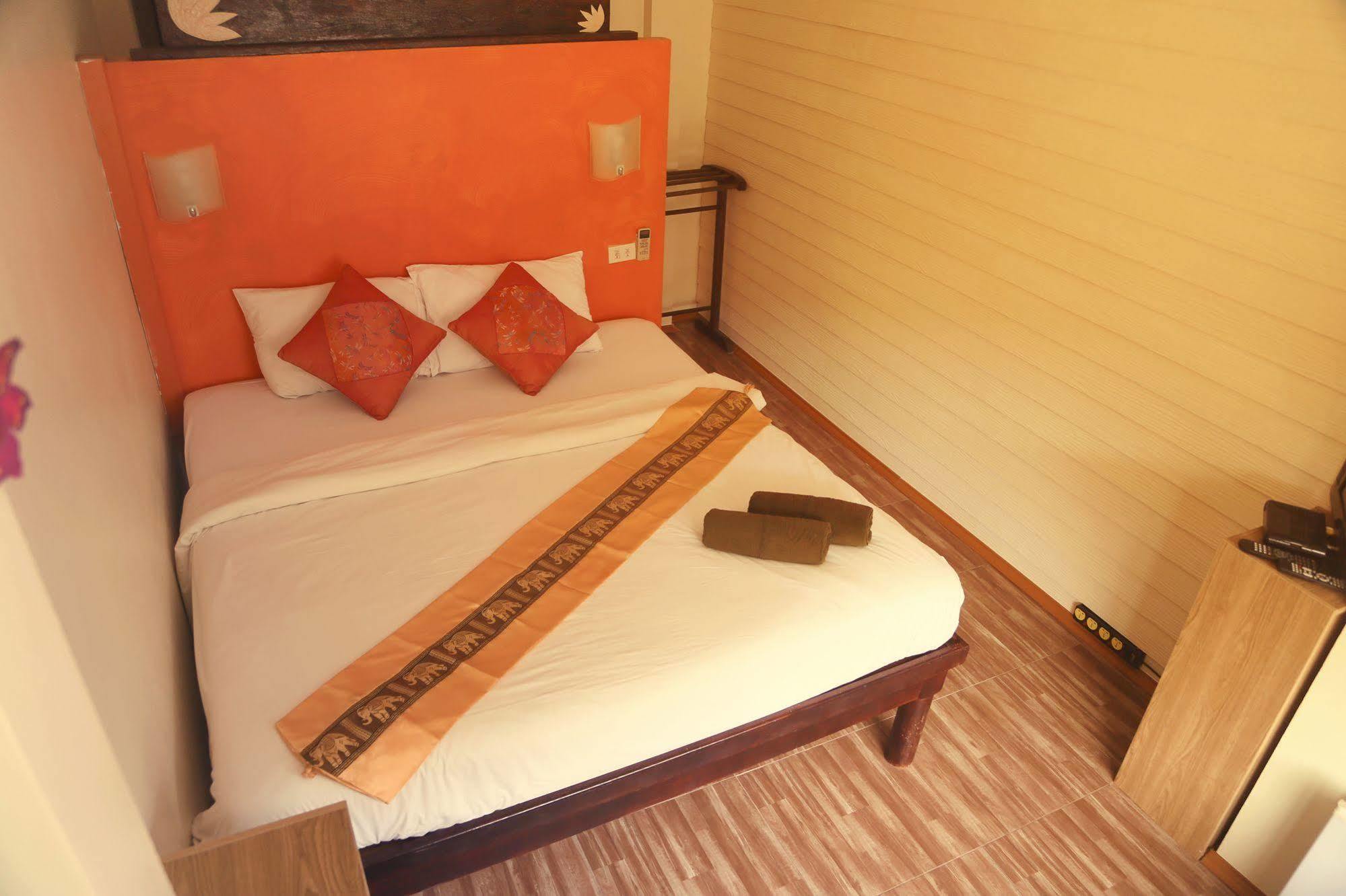 Boondaree Home Resort Ката-Бич Экстерьер фото